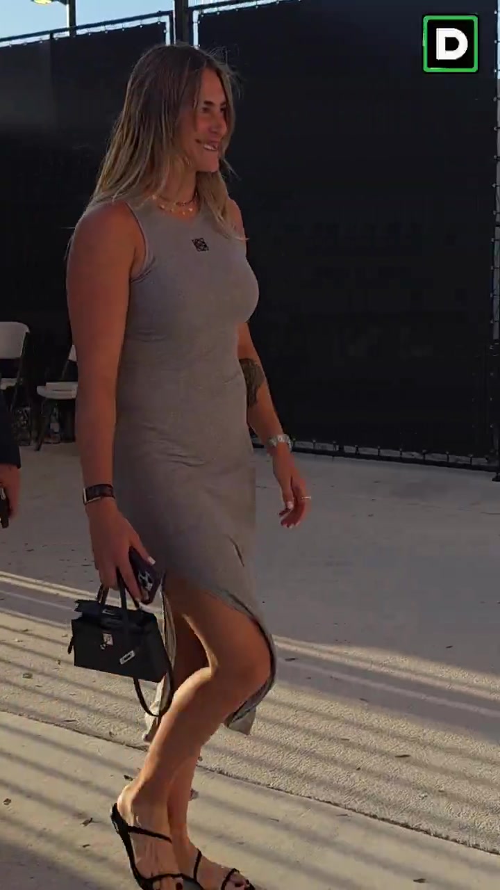 女网名将萨巴伦卡观看迈阿密比赛，上个月赢得WTA迈阿密站冠军