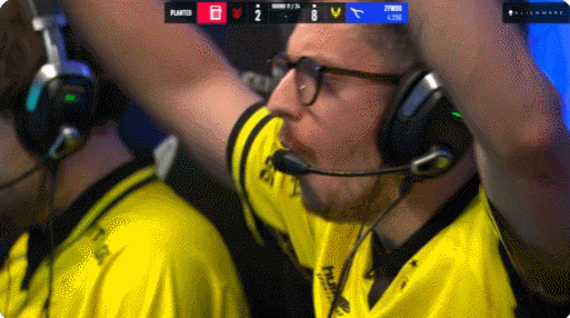 ?纯虐菜！ropz双枪五杀吹响进攻号角 小蜜蜂轻取3DMAX晋级在望